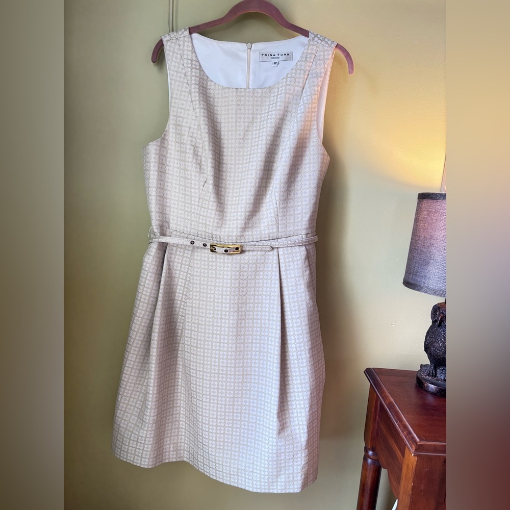 Trina Turk 12 Cream and Gold metallic Dress